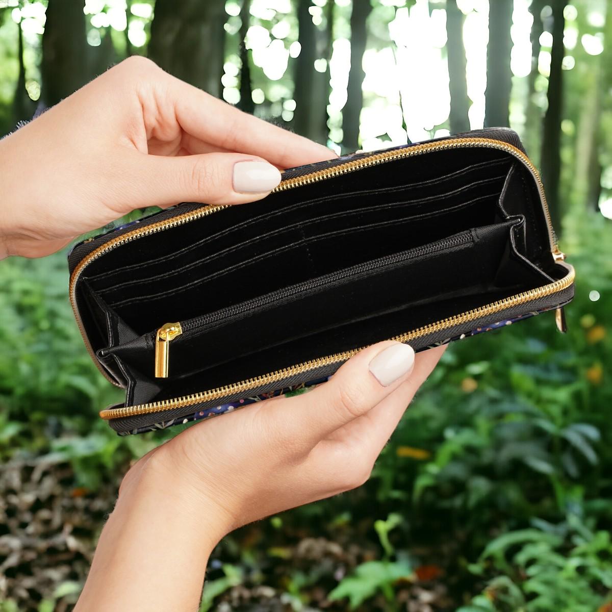 Mushrooms, Dark Academia Wallet Goblincore Zip Up Wallet Dark Cottagecore Gift for Witchy Lovers Vegan Leather Wallet Women Travel Purple