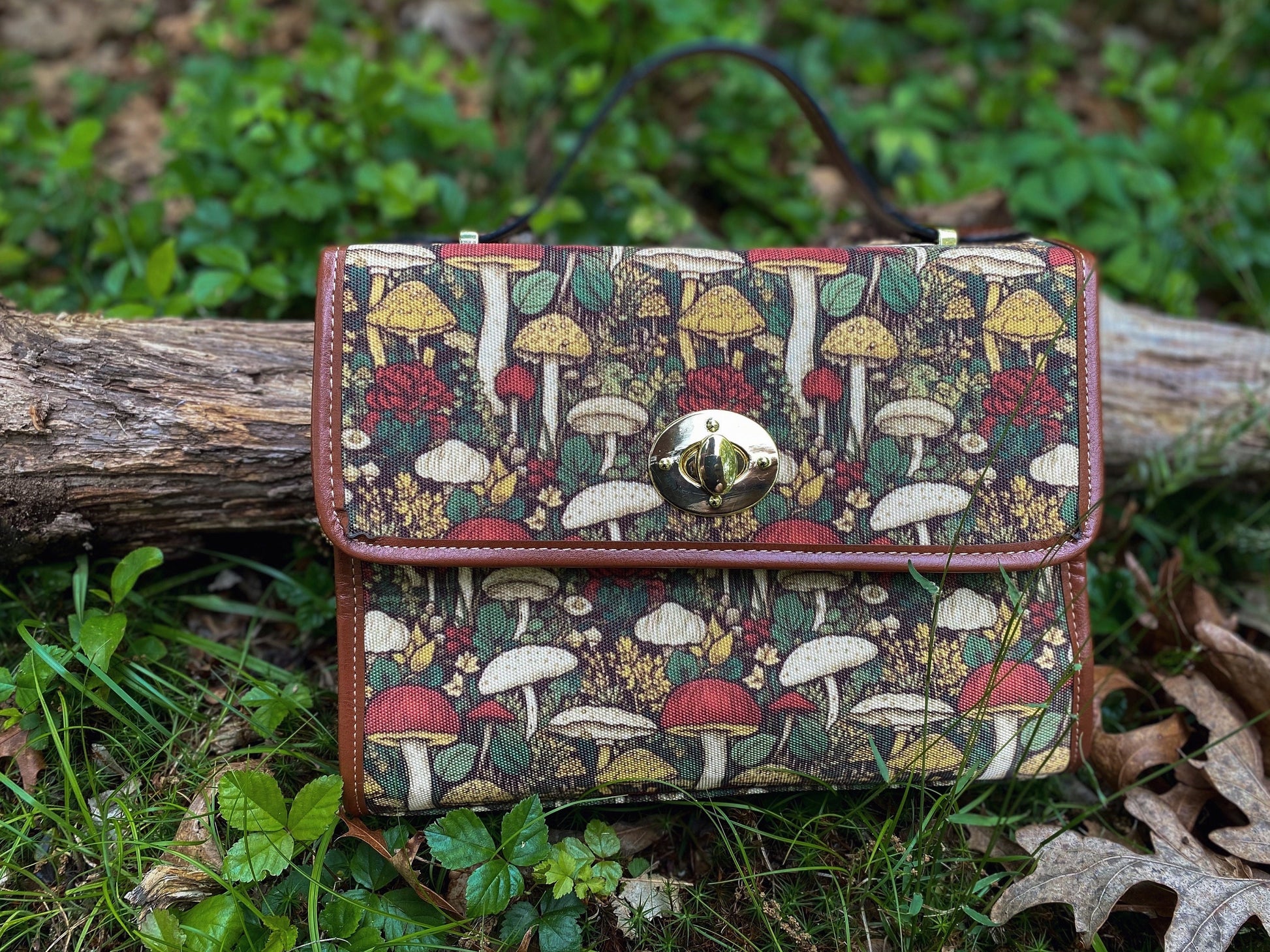 Toadstool Satchel