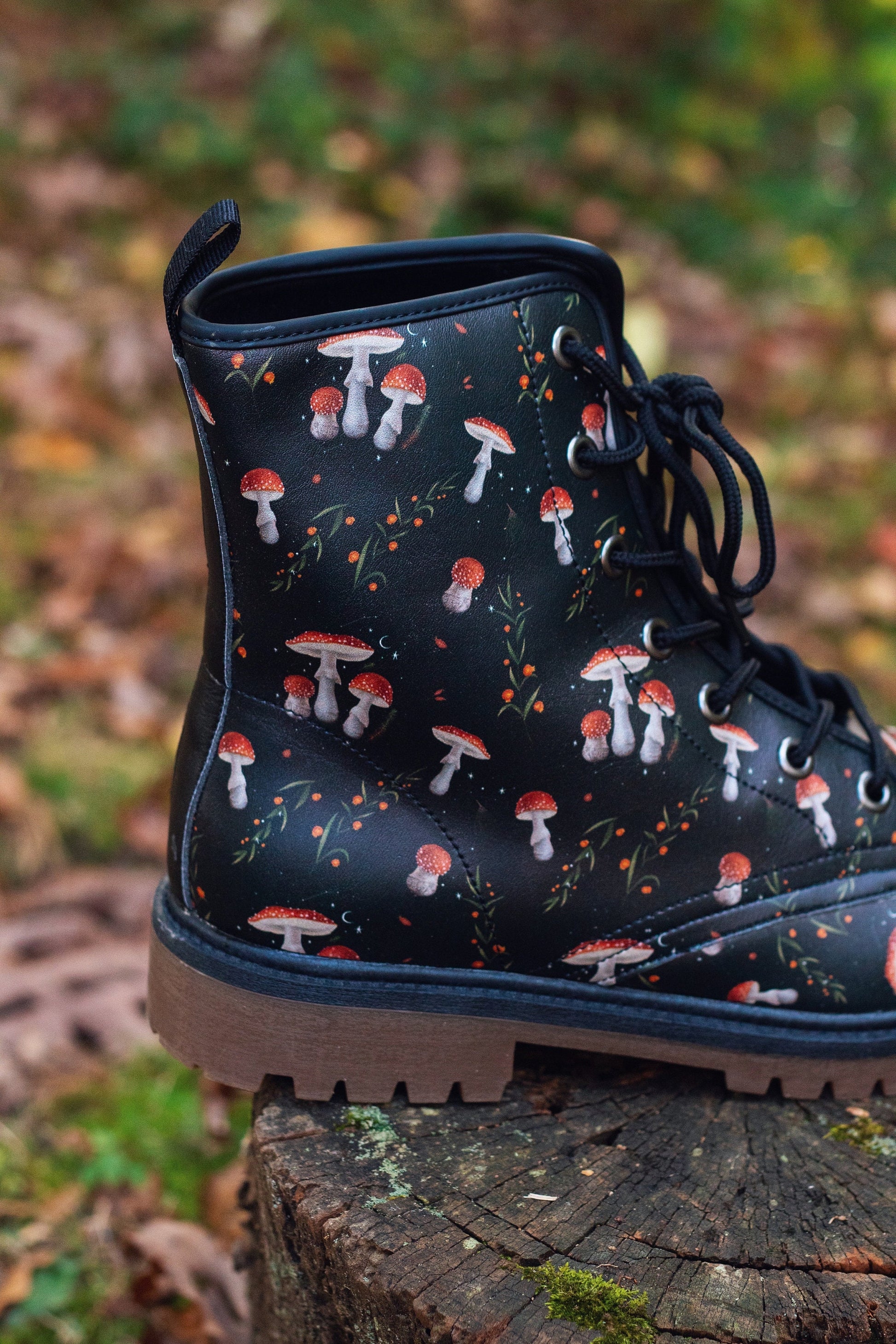 Magic Mushrooms Combat Boots Mens Leather Boots Witch Shoes Gift for Mushroom Lover Women's Platform Cottagecore Dark Academia