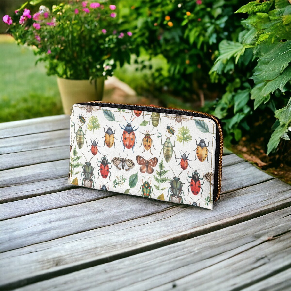 Insect Wallet Light Academia Wallet Goblincore Zip Up Wallet Dark Cottagecore Gift for Witch Lovers Vegan Leather Wallet Women Travel Wallet