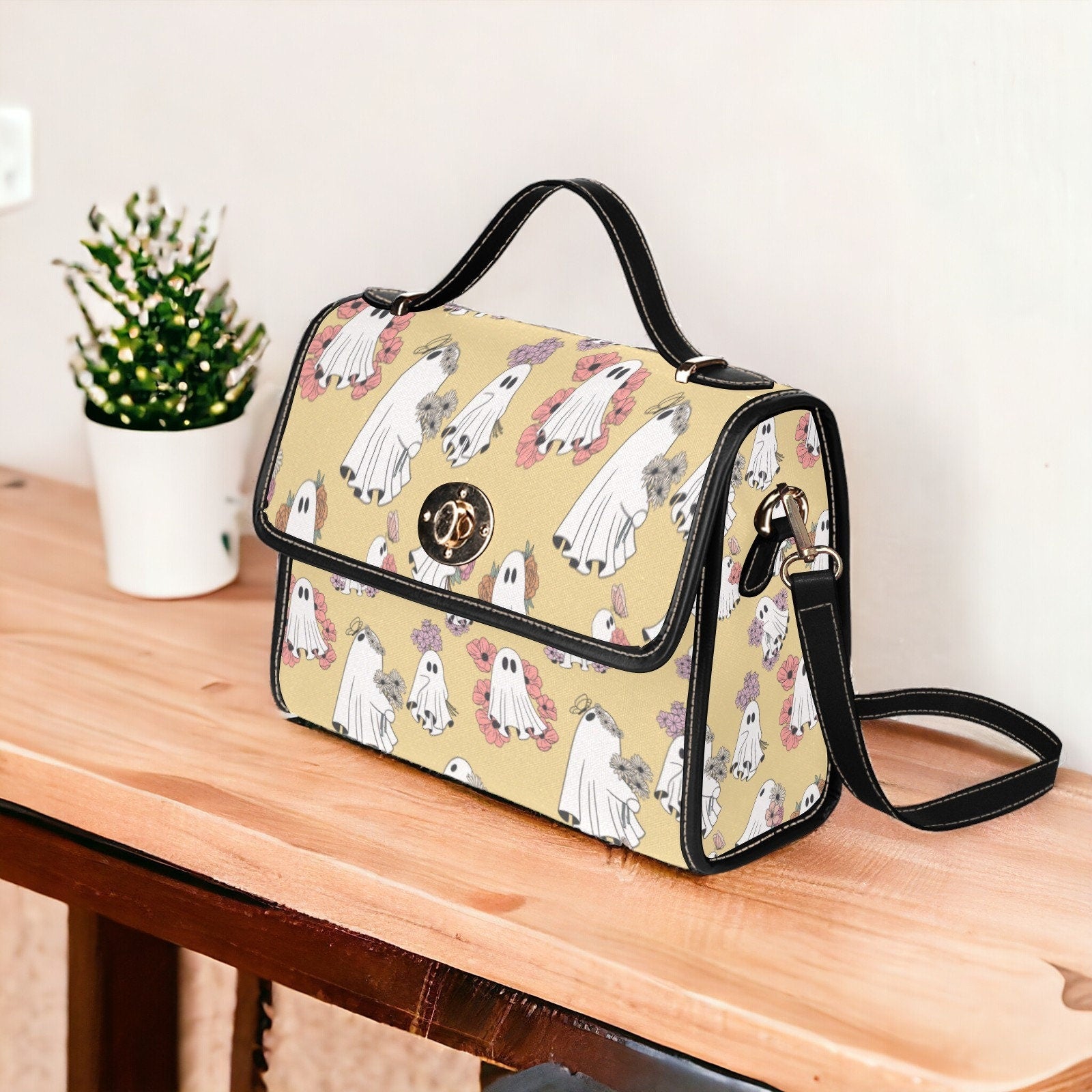 Canvas Halloween Bag Cute Floral Ghost Purse October Crossbody Gift for Witchy Lovers Weekender Bag Women Weekend Bag