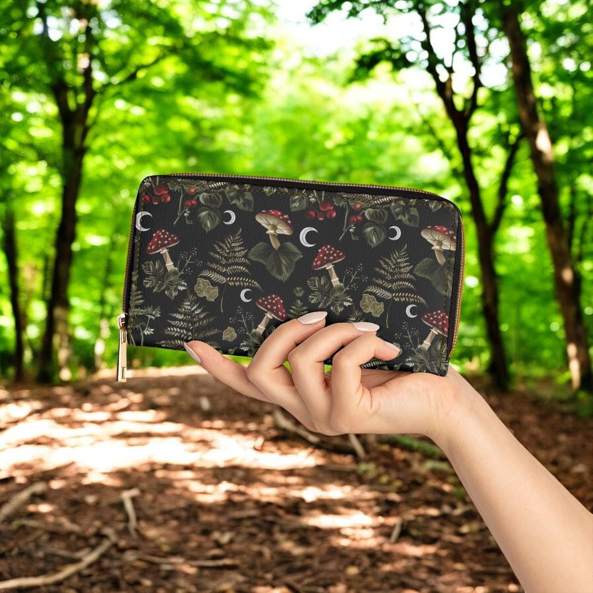 Cute Wallet, Slim Wallet, Wallet Women, Goblincore, Dark Cottagecore, Leather Card Holder, Slim Wallet, Women Wallet, Mushroom Gifts