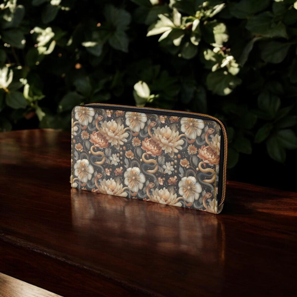 Snake Wallet, Dark Academia Wallet Goblincore Zip Up Wallet Dark Cottagecore Gift for Witchy Lovers Vegan Leather Wallet Women Travel Floral