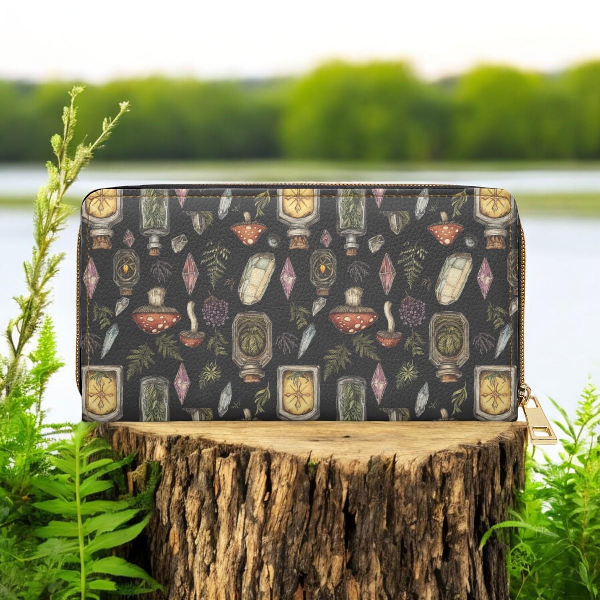 Mushrooms, Dark Academia Wallet Goblincore Zip Up Wallet Dark Cottagecore Gift for Witchy Lovers Vegan Leather Wallet Women Travel Crystals