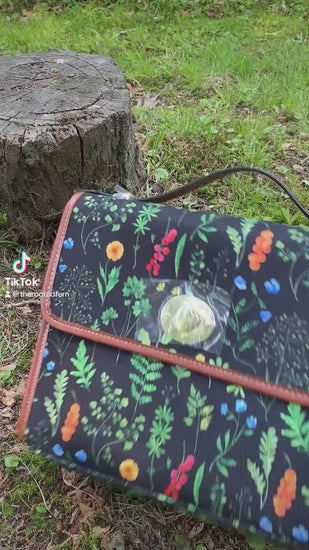 Winter Purse, Holiday Outfit Crossbody Cottagecore Hand Bag Gift for Christmas Wedding Purse Forestcore Accessory